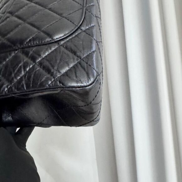 Chanel Women Pre-Loved Bag Very Good Condition - Picture 8 of 9
